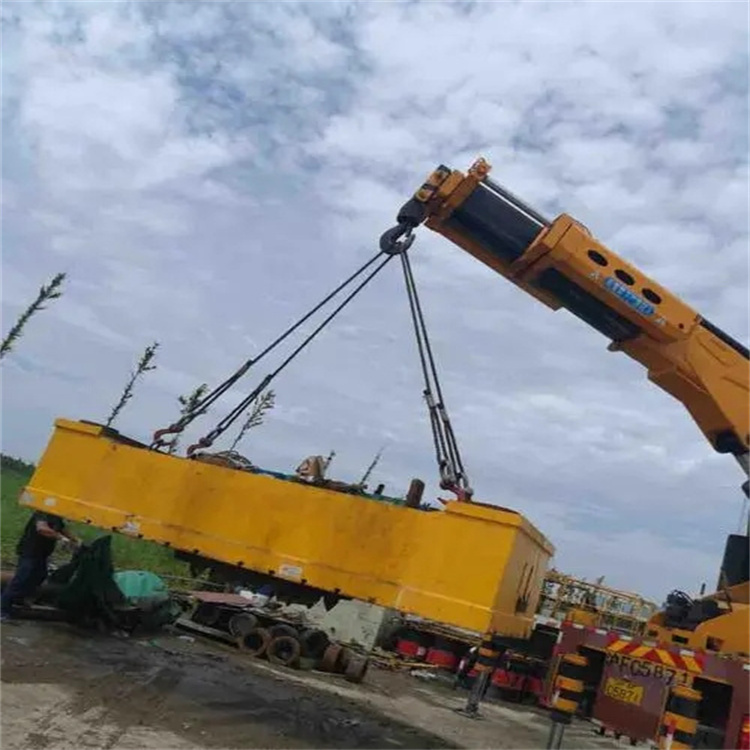 赤城县随车吊吊集装箱怎么吊